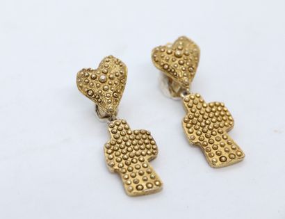null 
Christian LACROIX




Pair of ear clips in gold-plated granite metal, a heart...