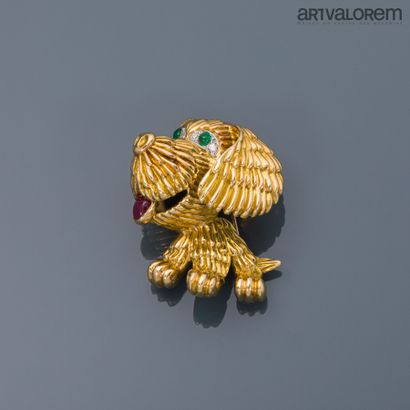 null 
Van Cleef & Arpels




Dog brooch in chased yellow gold 750°/°°° and platinum...