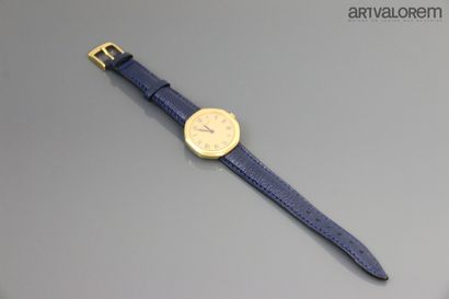 null VACHON CONSTANTIN 

Montre bracelet en or jaune 750°/°° cadran doré à index...