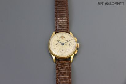 null UNIVERSAL Geneva 1945-55

Men's wristwatch Universal tri-compax chronograph...
