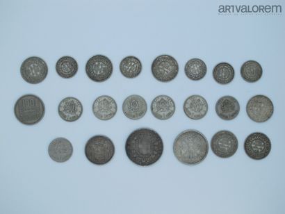 null 50 francs silver Hercules, 2 pieces of 10 francs silver Hercules

3 silver coins...