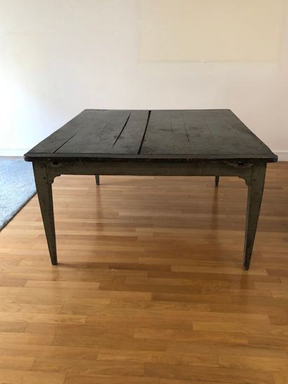 null Black lacquered wood rectangular community table with grey lacquered legs. 

Italy...