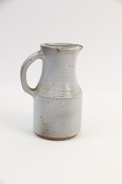 null Jeanne & Norbert PIERLOT (1917-1988) & (1919-1979)

Stoneware pitcher with handle,...