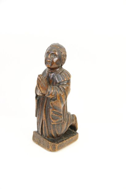 null Ecole du XVIIIe.

Homme en prière.

Groupe en bois sculpté

Hauteur: 31 cm