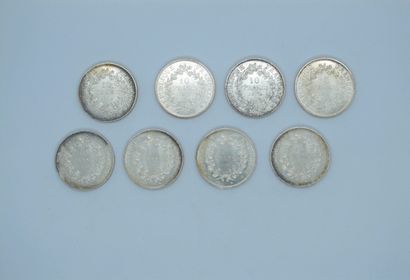 null Eight pieces of 50 Francs silver 

Weight: 201 g



LEGAL FEES : 14,28 % TT...
