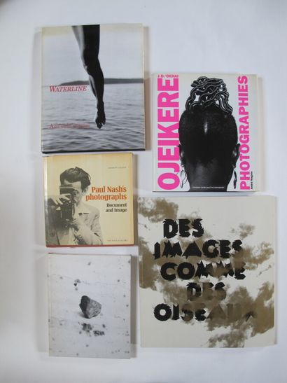 null Cinq ouvrages, livres divers.

- J.D.'Okhai, "Ojeikere Photographiesé, André...