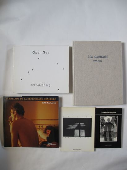 null Cinq ouvrages, livres divers.

- Jim GOLDBERG, "Open SEE", Steidl, 4 volumes,...