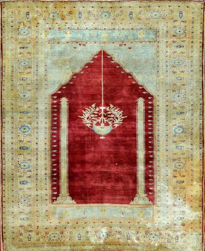 null Exceptionnel et fin Tabriz Hadji jalili (Perse) fin XIXe en soie 

Tapis de...