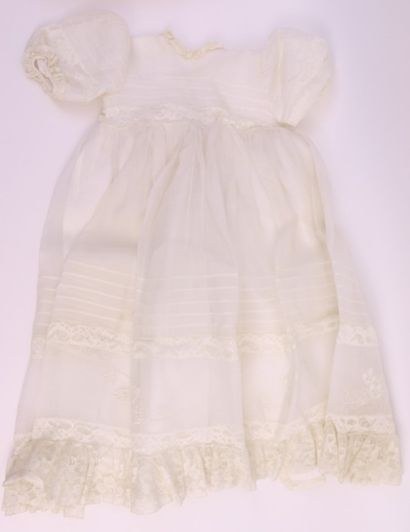 null Baptism gown in embroidered organza and lace composed of a short sleeve dress,...