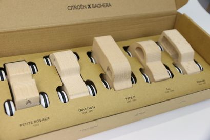 null CITROËN ORIGINS X BAGHERA.

Box of 5 miniatures of the legendary models of the...