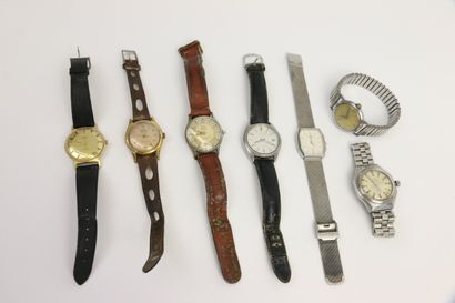 null Lot of 7 men's watches

SEIKO steel, automatic movement, date.

WITT. Steel...