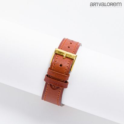null OMEGA Automatic

Montre bracelet d'homme en or jaune 750°/°° boîtier carré et...