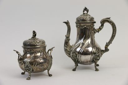 null Teapot and its sugar bowl in silver 950°/°° with twisted ribs, engraved with...