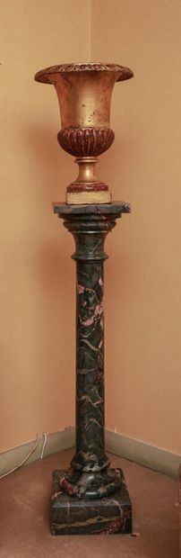 null Green and pink marble saddle in the shape of a doric column. 

Height: 114 ...