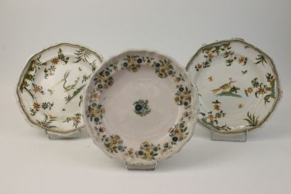 null MOUSTIERS, 18th century

Lot of 3 earthenware plates with contoured edges, one...