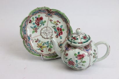 null 
CHINA, 18th and 19th centuries. 




Lot including :




- 22 bowls (Diameter:...
