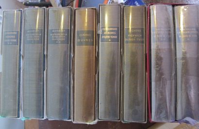 PLEIADES 
Lot de 8 volumes : Chateaubriand,...