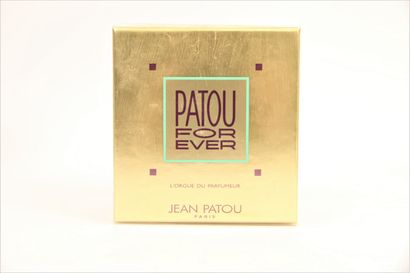 null Jean Patou "Patou for Ever" (Années 2000)

Coffret comprenant trois fioles de...