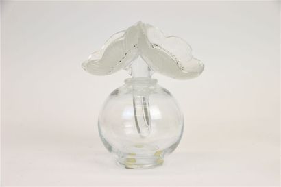 Lalique France (Années 1990) 
Flacon à parfum...