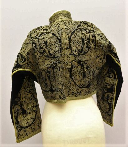 null Embroidered bolero, Balkans, Ottoman Empire, late 19th century. 

Black silk...