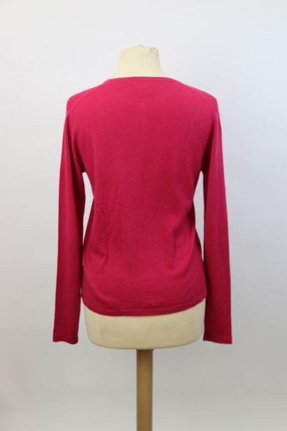 null BOMPARD Eric

Cardigan en cachemire et soie fuchsia, se fermant par sept boutons

Taille...