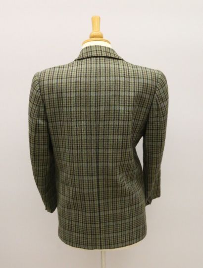 null BURBERRYS'

Wool jacket with green, beige, brown and blue tartan pattern, closing...