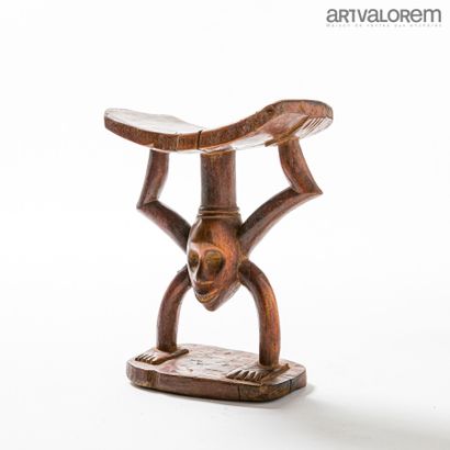 MANGBETU (DRC) wooden stool with anthropozoomorphic...