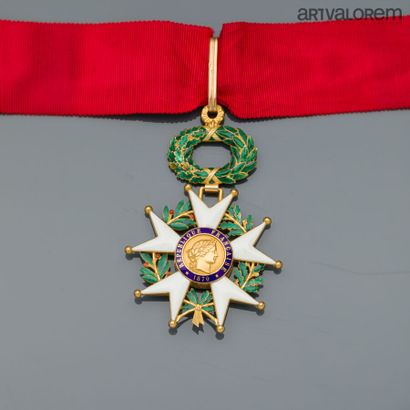 null Commander's cross of the Legion of Honor in yellow gold 750°/°°. Third Republic...