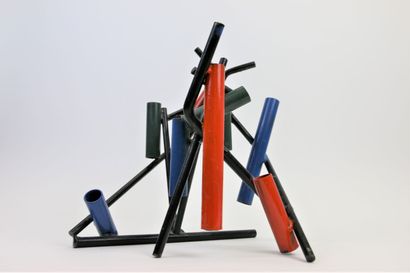 null Sculpture moderniste 

En métal tubulaire peint en noir, tubes rouge, bleu et...