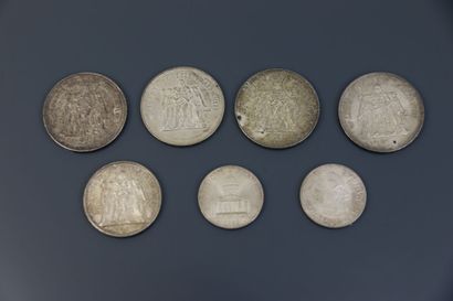 null Lot de 7 pièces de monnaie françaises en argent : 4 pièces de 50 Frs, 1 pièce...