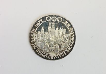 null Une monnaie des jeux olympiques de 1972 à Munich en argent
