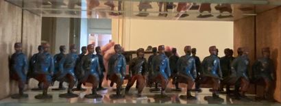 null 
Collection de figurines, fabrication belge ? 11 fantassins d'infanterie pantalon...