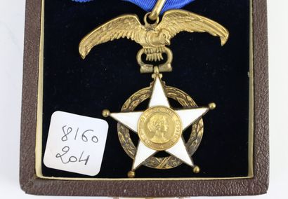 null Chili

Croix de Commandeur de l'Ordre du Mérite. Bronze doré. Cravate. TTB