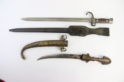 null Lebel bayonet with its line, and a goumiah. (As is)