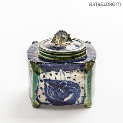 null VANIER Catherine (born in 1943)

Rectangular enamelled stoneware box with stylized...