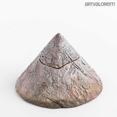 null VIOT Jean Pierre (born in 1936)

Covered box of conical form out of rough and...