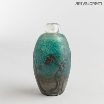 null NOVARO Jean Claude (1943-2014)

Vase of ovoid form with hemmed neck.

Proof...