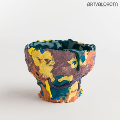 null CASTELLY Marianne (born in 1977)

Porcelain stoneware bowl with yellow, violet,...