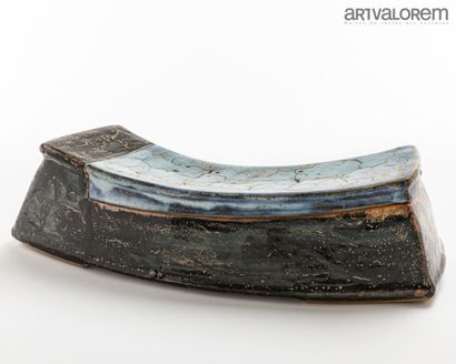 null DUBUC Philippe (born in 1947)

Curved box in stoneware enamelled and cracked...