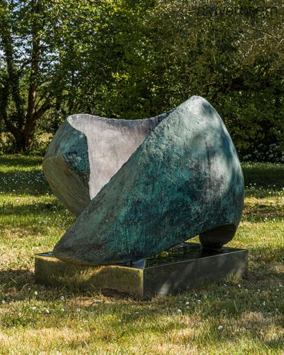  Alicia PENALBA (1913-1982)

Grand duo, 1970-1971, 

Sculpture monumentale bi partite... Gazette Drouot