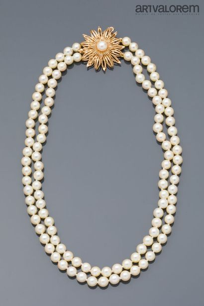 Necklace with two rows of cultured pearls,...