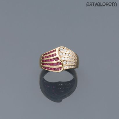 Yellow gold ring with five rows of brilliant-cut...
