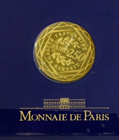 null FRANCE

Deux pièces de 500 euros or 999.9 °/°°°, édition de la monnaie de Paris...