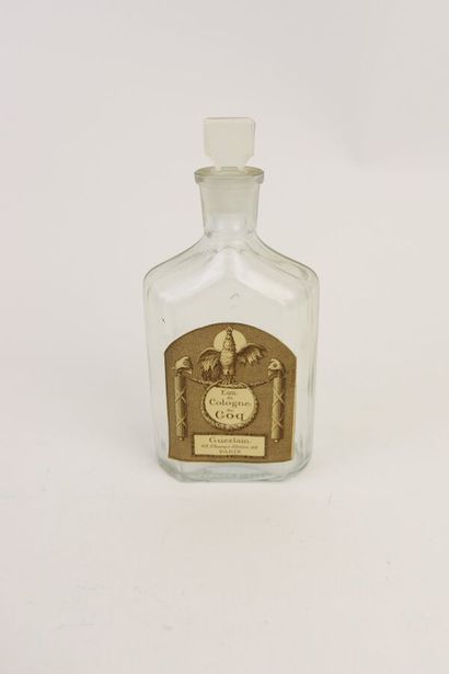 null Guerlain - "Eau de Cologne du Coq" (1894)

Flacon à la renommée, en verre incolore...