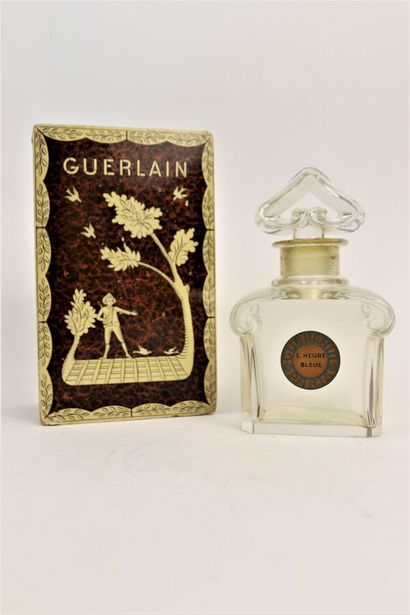 null Guerlain "L'heure bleu" (1912) 

Présenté dans son coffret en carton illustré...