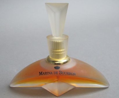 Marina De Bourbon 
Flacon sculpture contenant...