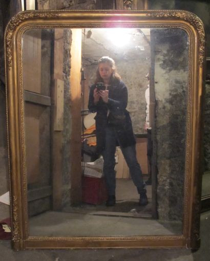 null Miroir en bois et stuc doré 

XIXe siècle