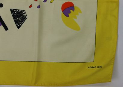null Printed silk square titled "Kandinsky" printed by the friends of the museum...