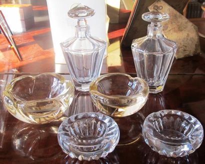 Baccarat VERRERIE Baccarat-Lalique-Murano-Saint Louis Deux carafes en cristal taillé...