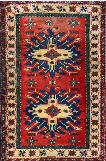 Original tapis turc, décor rappelant les...